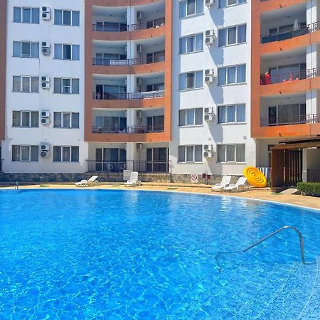 Riviera Fort Beach Apartments By Kalina Resort, Ravda Exteriér fotografie