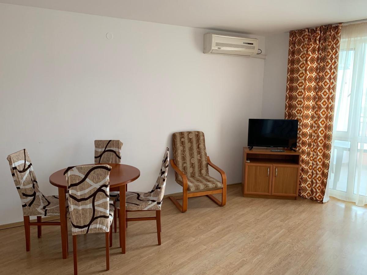 Riviera Fort Beach Apartments By Kalina Resort, Ravda Exteriér fotografie