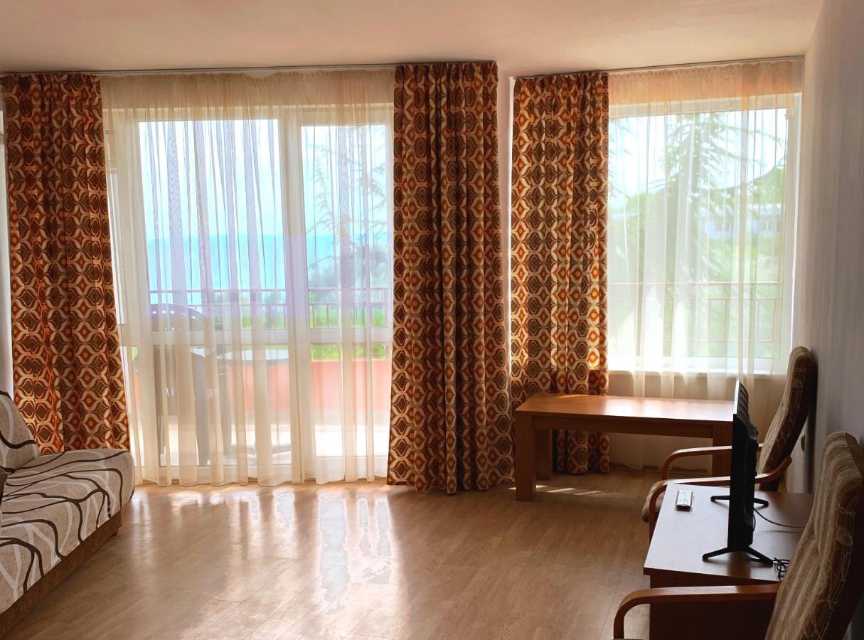 Riviera Fort Beach Apartments By Kalina Resort, Ravda Exteriér fotografie