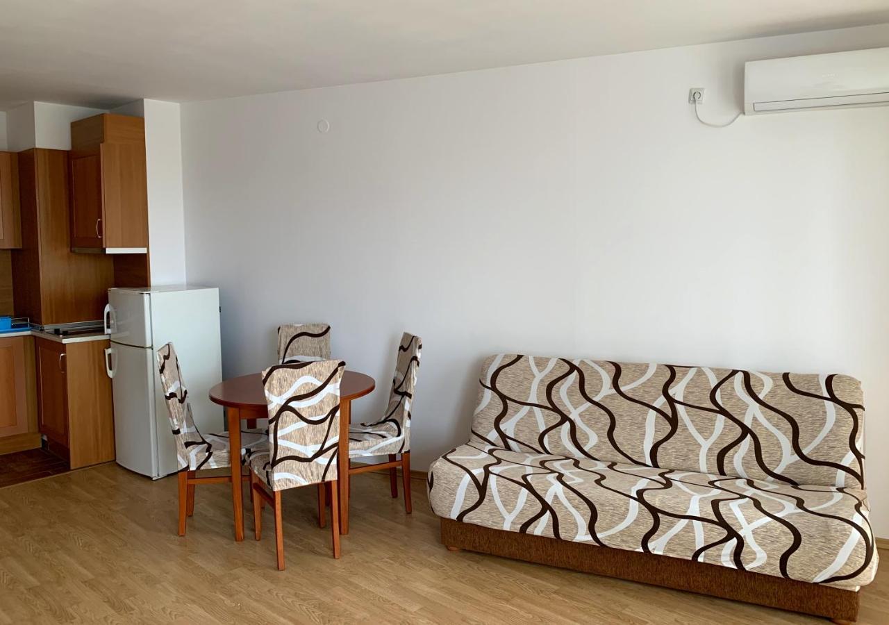 Riviera Fort Beach Apartments By Kalina Resort, Ravda Exteriér fotografie