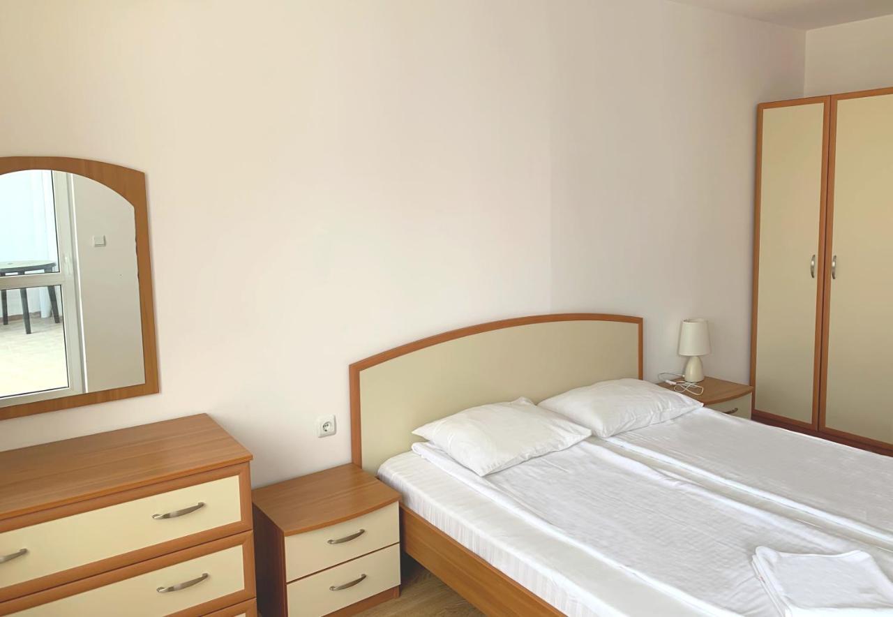 Riviera Fort Beach Apartments By Kalina Resort, Ravda Exteriér fotografie