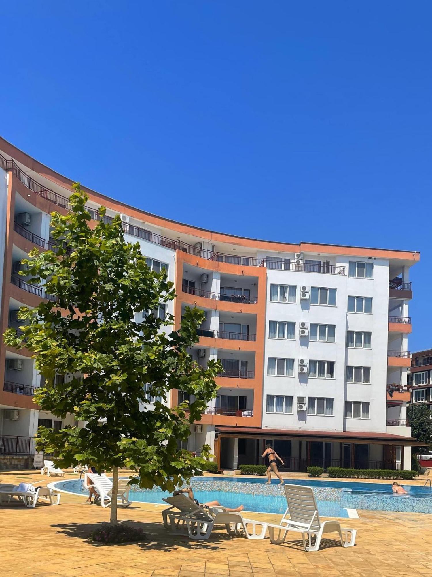 Riviera Fort Beach Apartments By Kalina Resort, Ravda Exteriér fotografie