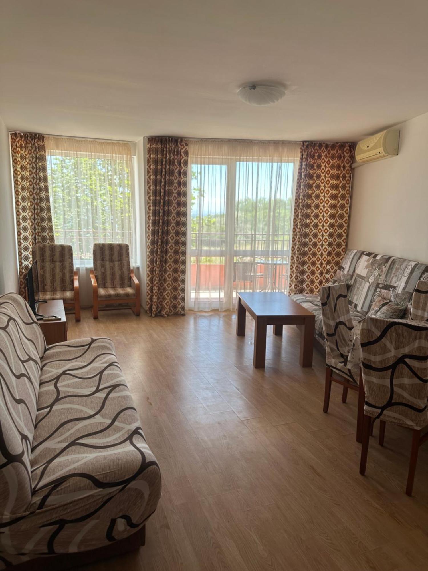 Riviera Fort Beach Apartments By Kalina Resort, Ravda Exteriér fotografie