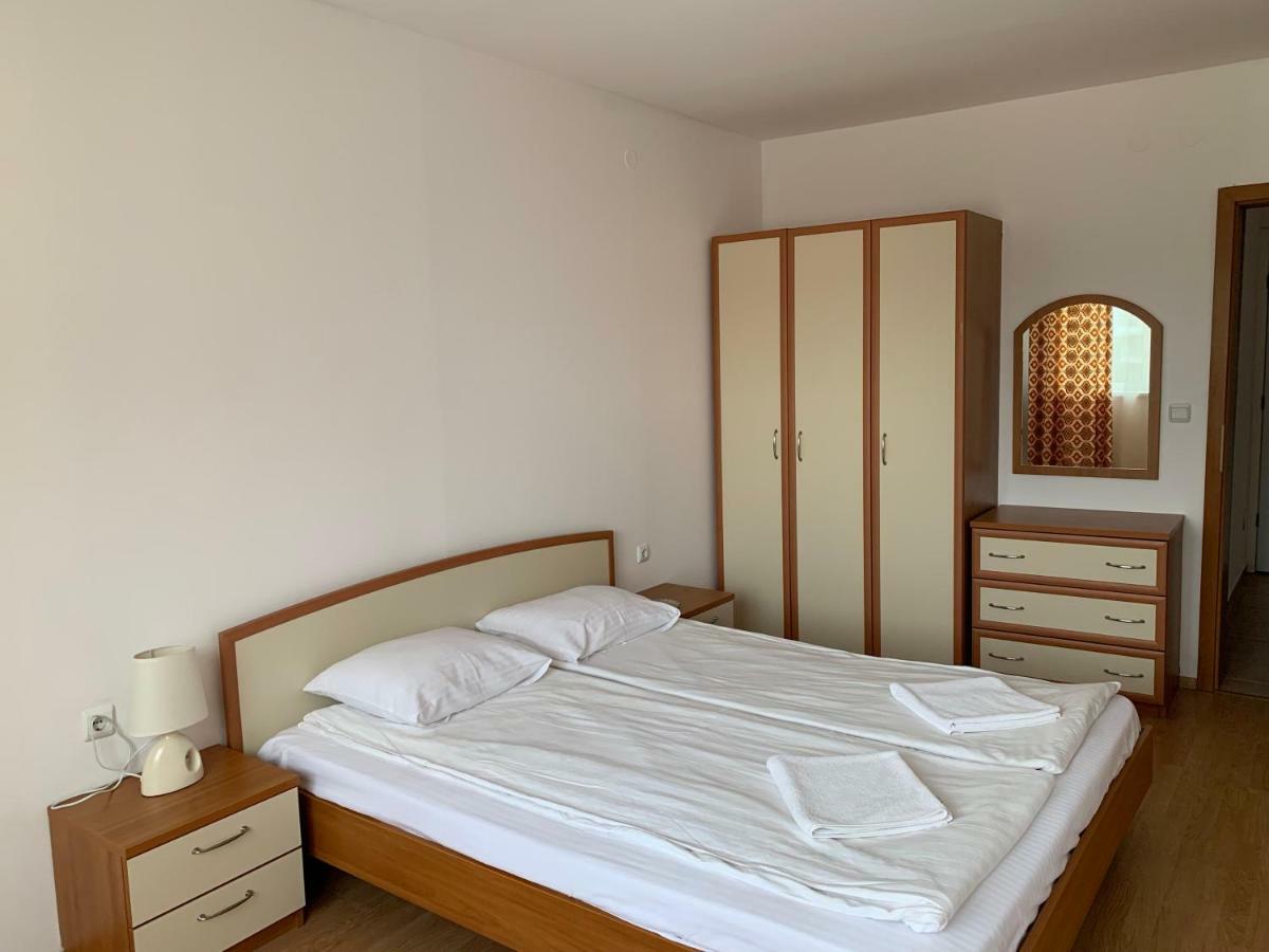 Riviera Fort Beach Apartments By Kalina Resort, Ravda Exteriér fotografie